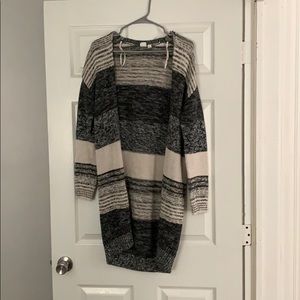 Neutral cardigan